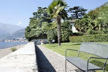 Eden Lake Holiday home